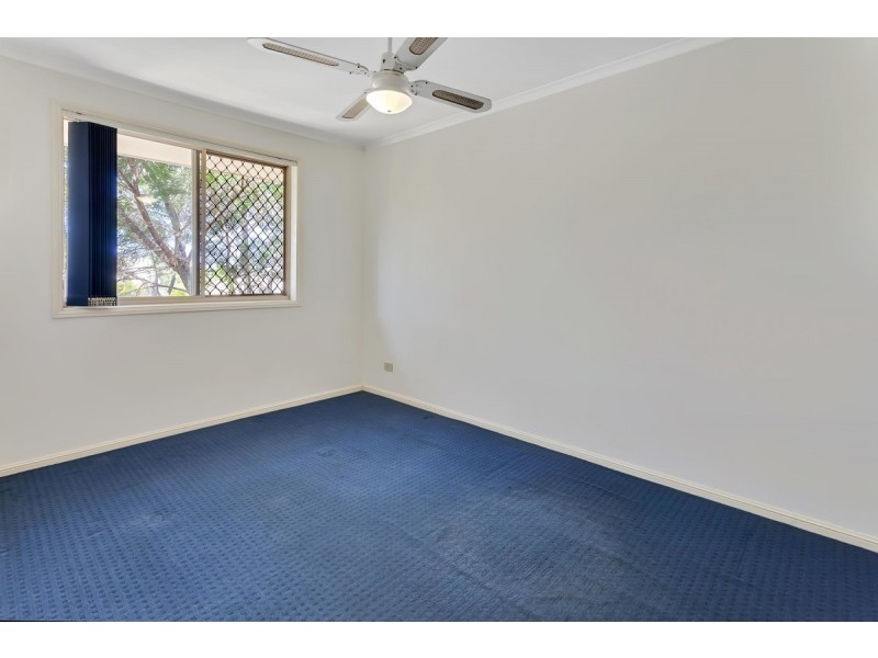 2/63 Olsen Avenue, Labrador QLD 4215