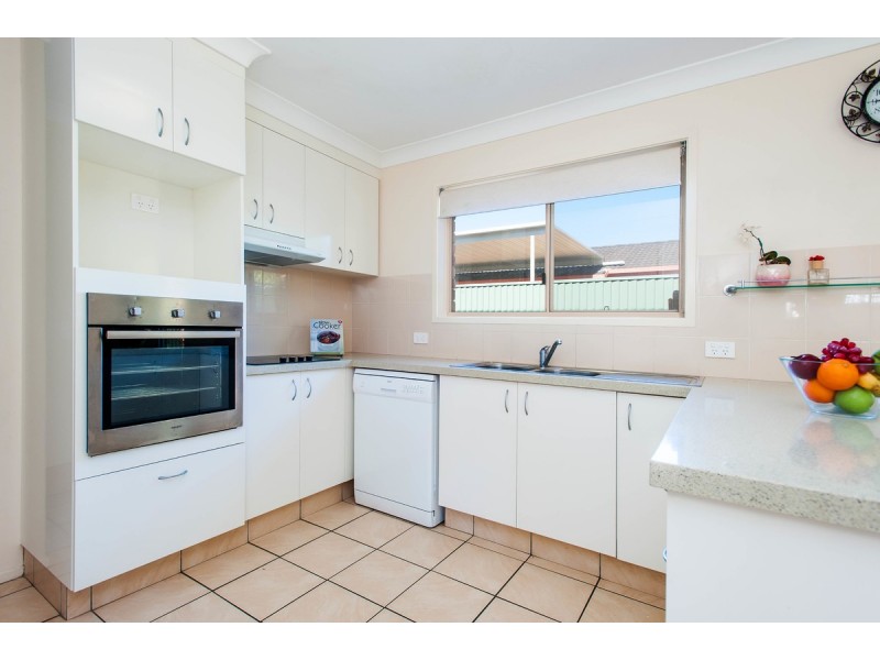 8/284 Oxley Drive, Coombabah QLD 4216