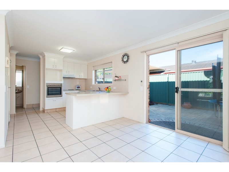 8/284 Oxley Drive, Coombabah QLD 4216