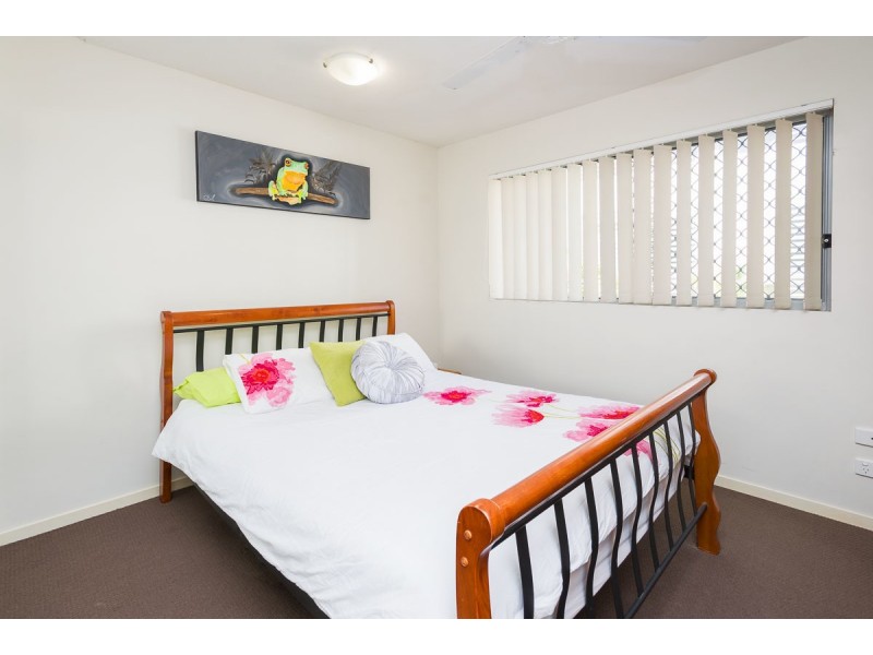 10/8 Proud Street, Labrador QLD 4215
