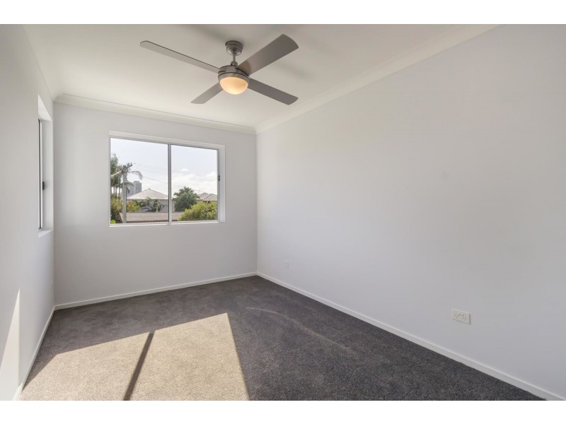 1/18 Cawthray Street, Biggera Waters QLD 4216