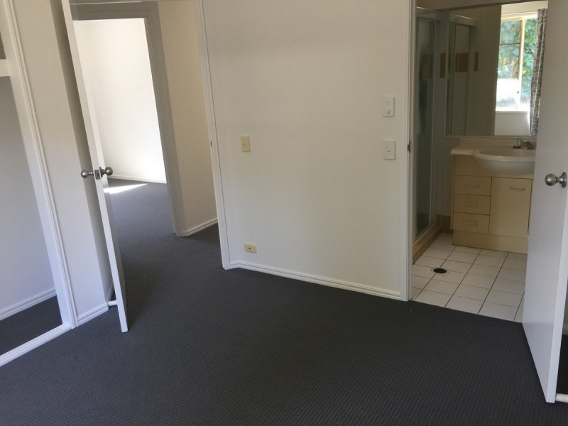 33/179 Coombabah Road, Runaway Bay QLD 4216