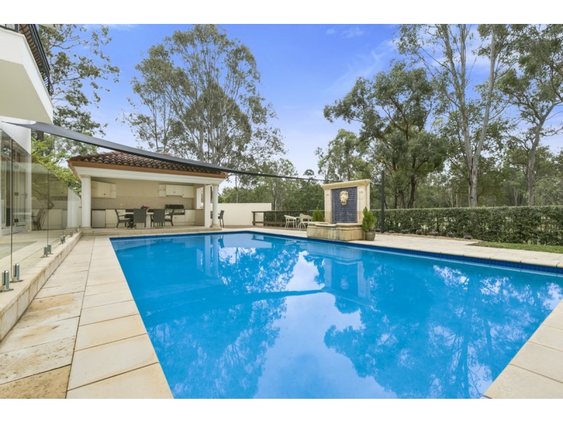 10 Jarvis Place, Arundel QLD 4214