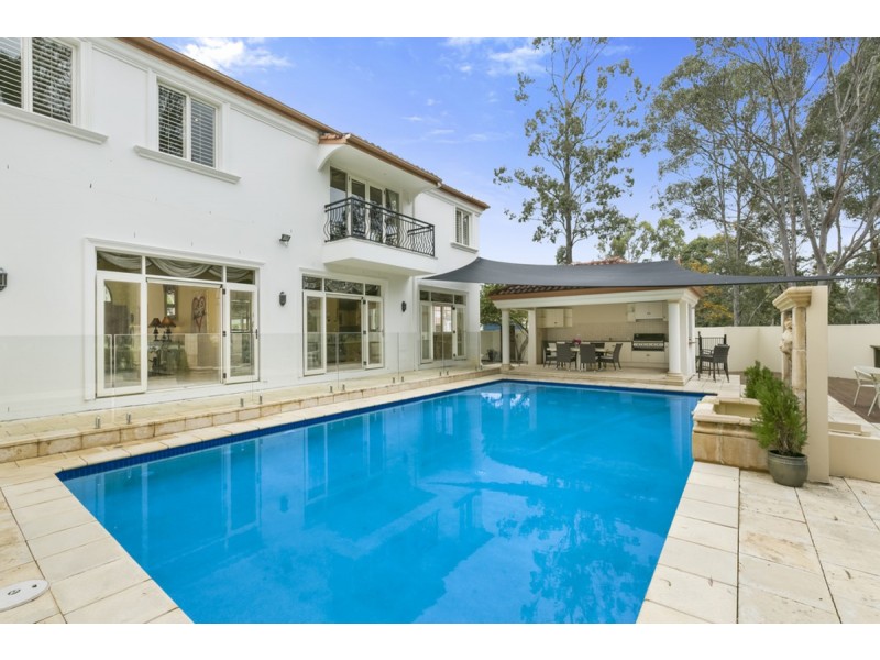 10 Jarvis Place, Arundel QLD 4214