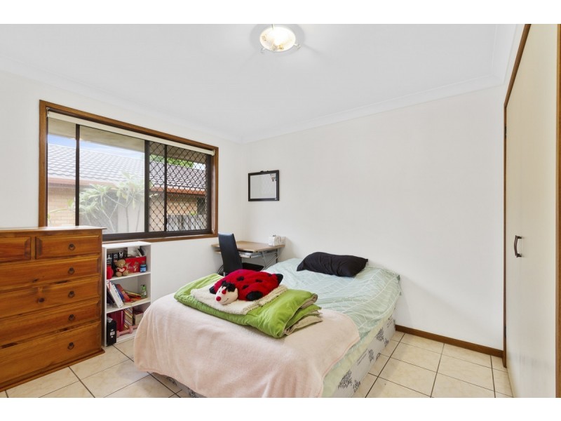 2/32 Proud Street, Labrador QLD 4215