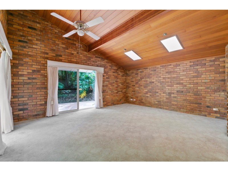 297 Central Street, Arundel QLD 4214