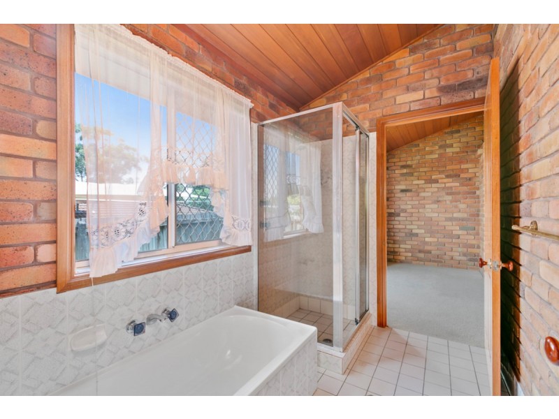 297 Central Street, Arundel QLD 4214