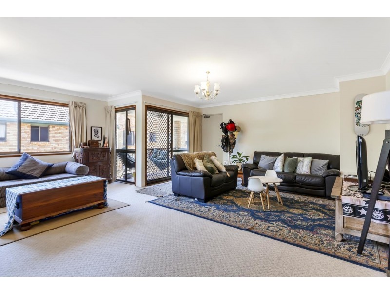 9/250 Marine Parade, Labrador QLD 4215