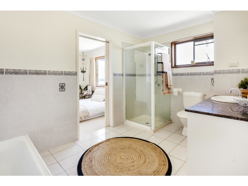 9/250 Marine Parade, Labrador QLD 4215