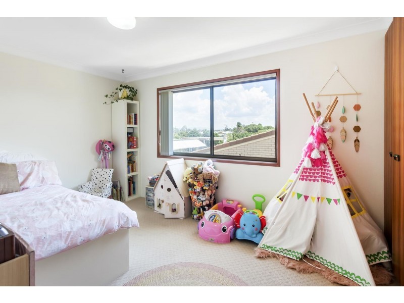 9/250 Marine Parade, Labrador QLD 4215