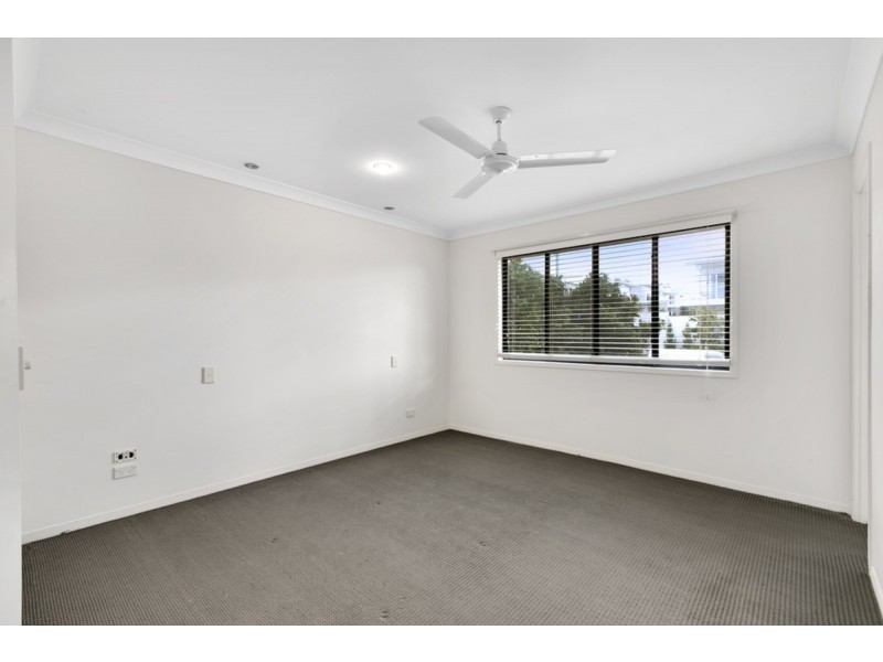 2/58 Ward Street, Southport QLD 4215