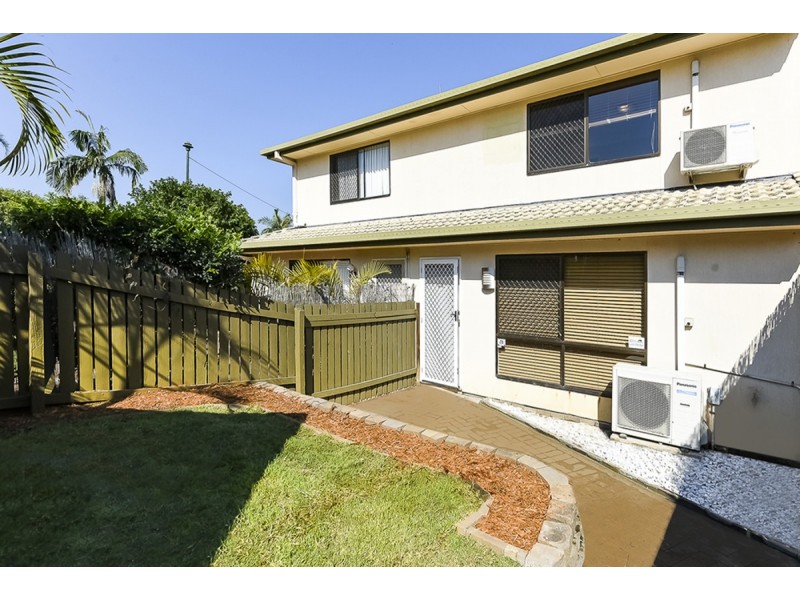 22/71 Olsen Avenue, Labrador QLD 4215