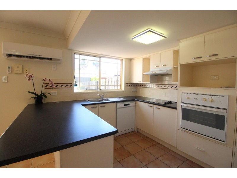 8/400 Pine Ridge Road, Runaway Bay QLD 4216