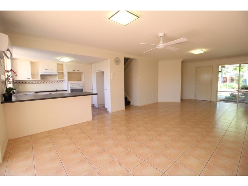 8/400 Pine Ridge Road, Runaway Bay QLD 4216