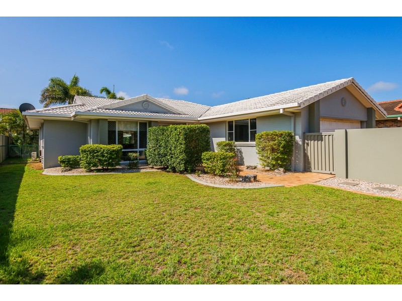 99 Limetree Parade, Runaway Bay QLD 4216