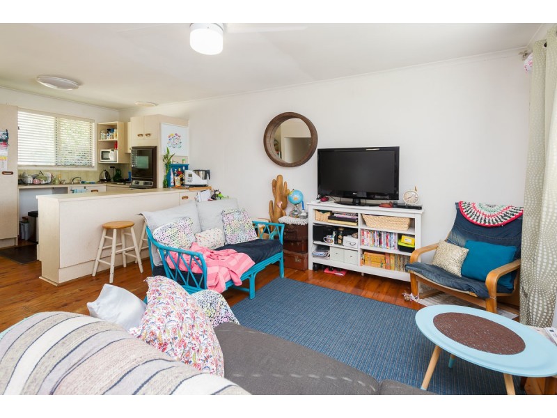 1 & 2/41 Errol Avenue, Paradise Point QLD 4216