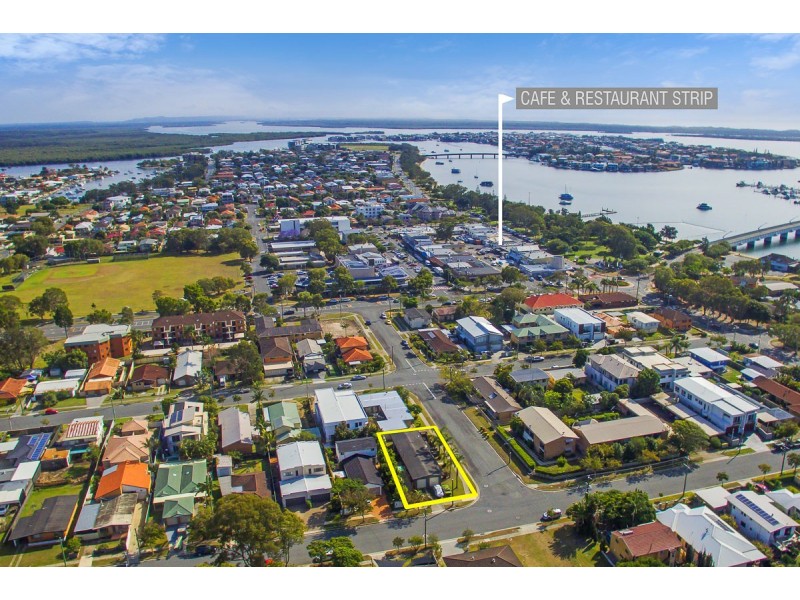 1 & 2/41 Errol Avenue, Paradise Point QLD 4216