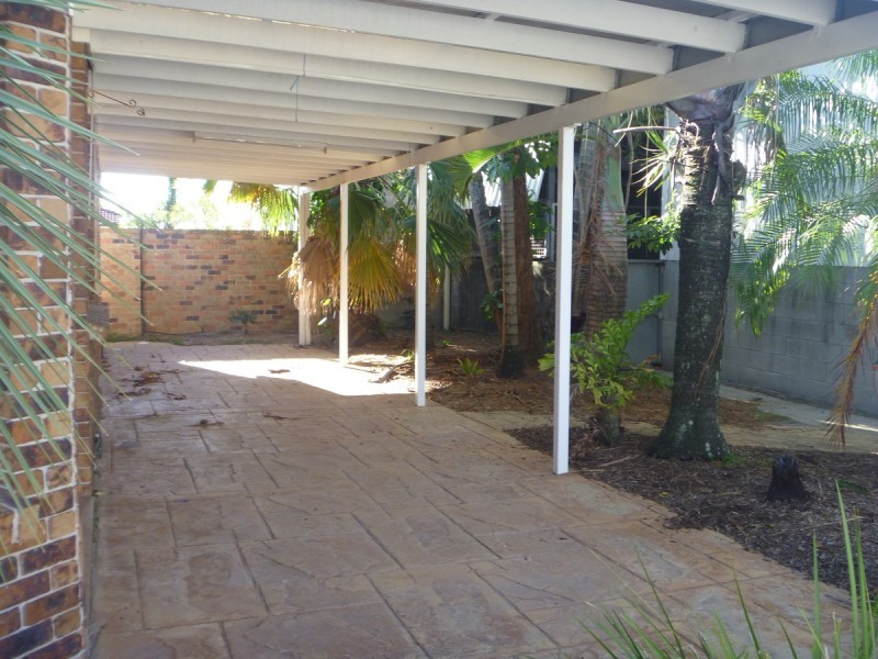 17 Ken Russell Court, Bundall QLD 4217