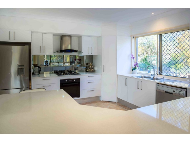 66 Rivertree Avenue, Helensvale QLD 4212