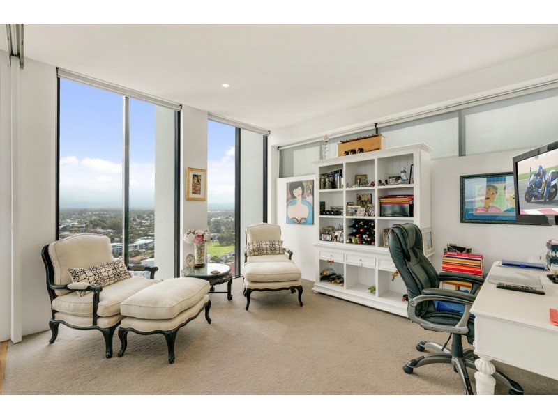 1803/230 Marine Parade, Labrador QLD 4215