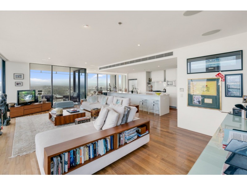 1803/230 Marine Parade, Labrador QLD 4215