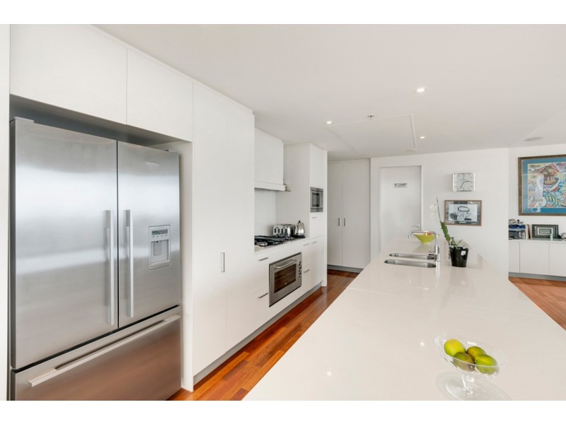 1803/230 Marine Parade, Labrador QLD 4215