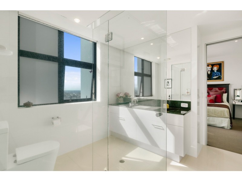 1803/230 Marine Parade, Labrador QLD 4215