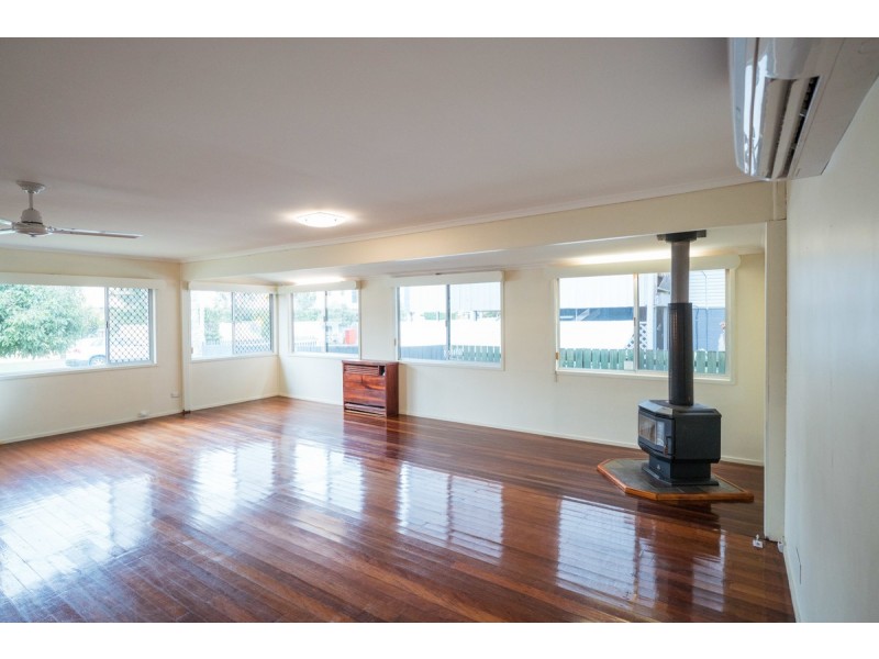 54 Whiting Street, Labrador QLD 4215