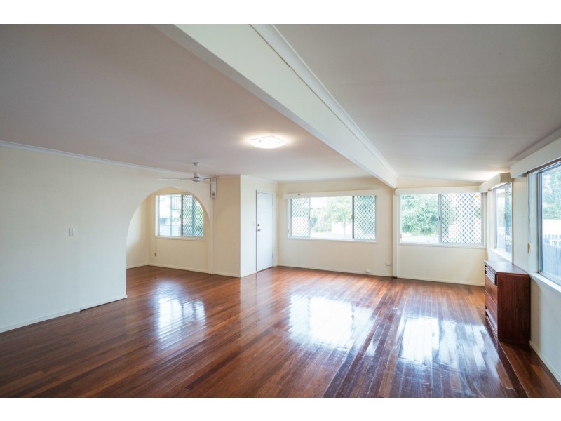 54 Whiting Street, Labrador QLD 4215