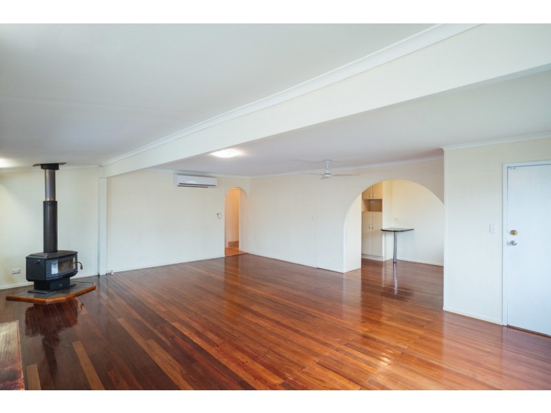 54 Whiting Street, Labrador QLD 4215