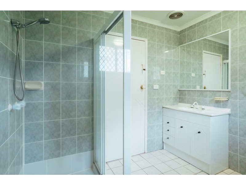 54 Whiting Street, Labrador QLD 4215