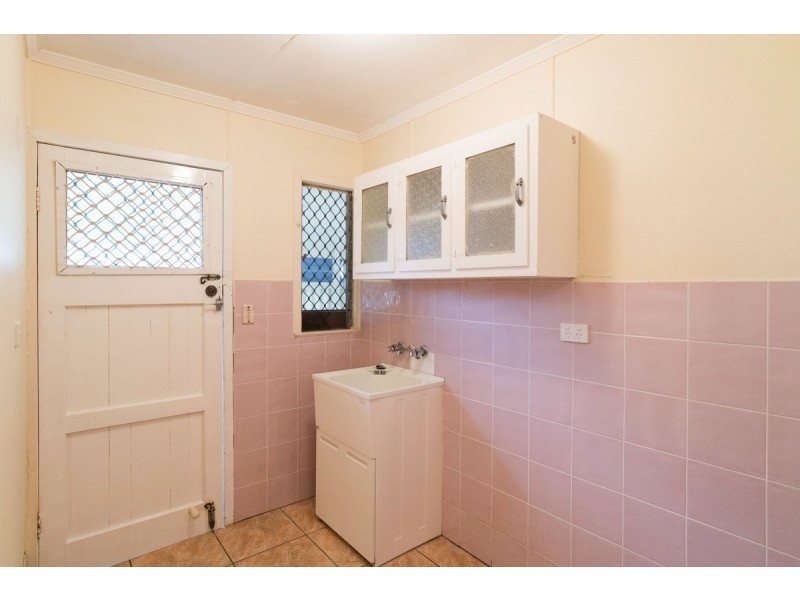 54 Whiting Street, Labrador QLD 4215