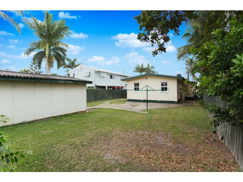 54 Whiting Street, Labrador QLD 4215