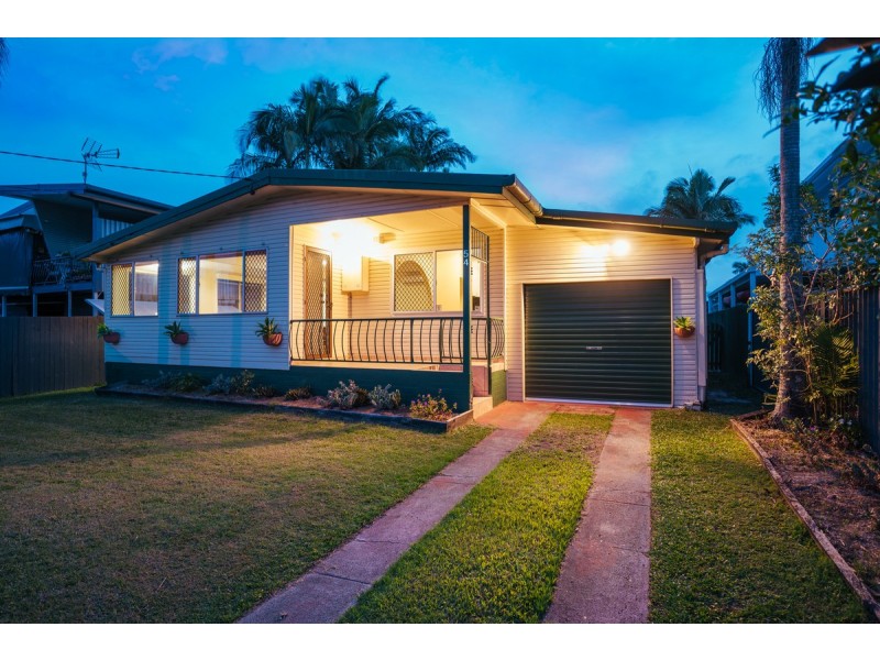 54 Whiting Street, Labrador QLD 4215