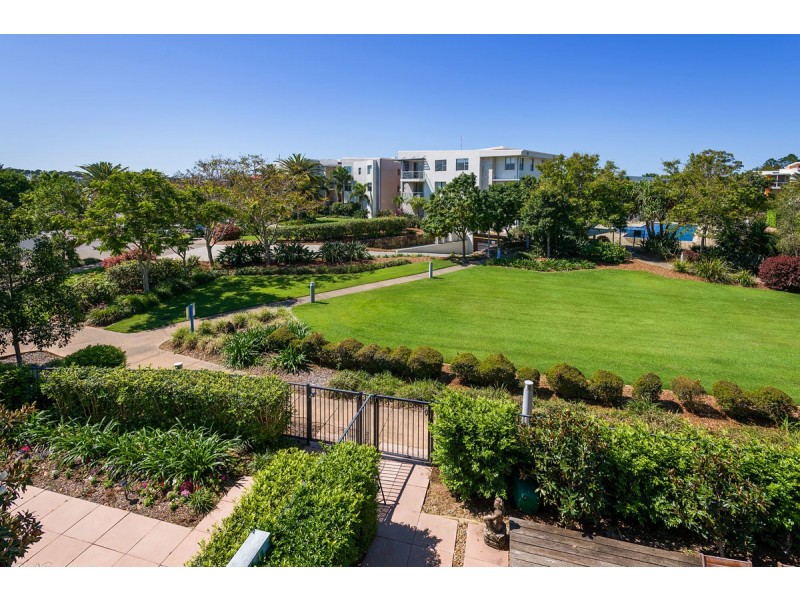 823/64-68 Sickle Avenue, Hope Island QLD 4212