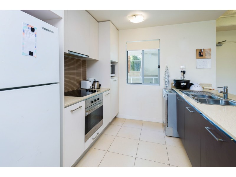 823/64-68 Sickle Avenue, Hope Island QLD 4212