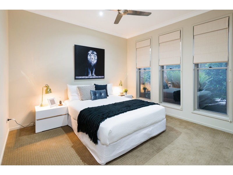 249 Morala Avenue, Runaway Bay QLD 4216