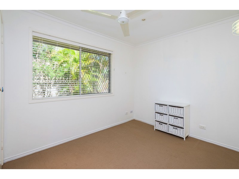 18 Grevillia Avenue, Southport QLD 4215