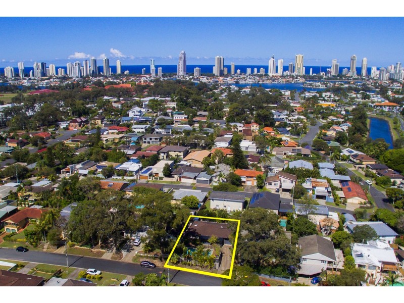 18 Grevillia Avenue, Southport QLD 4215