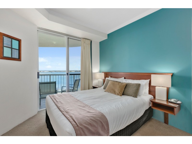 1007/182-192 Marine Parade, Labrador QLD 4215