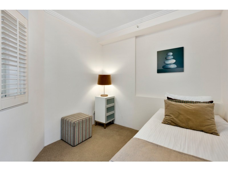 1007/182-192 Marine Parade, Labrador QLD 4215