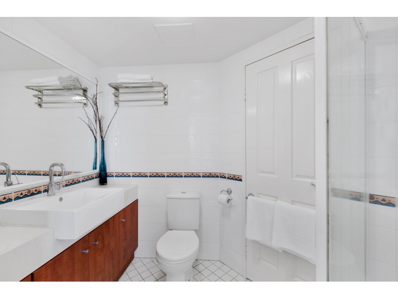 1007/182-192 Marine Parade, Labrador QLD 4215
