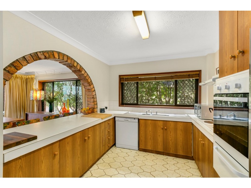 1/268 Marine Parade, Labrador QLD 4215