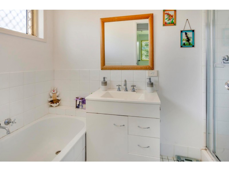 1/28 Orkney Place, Labrador QLD 4215