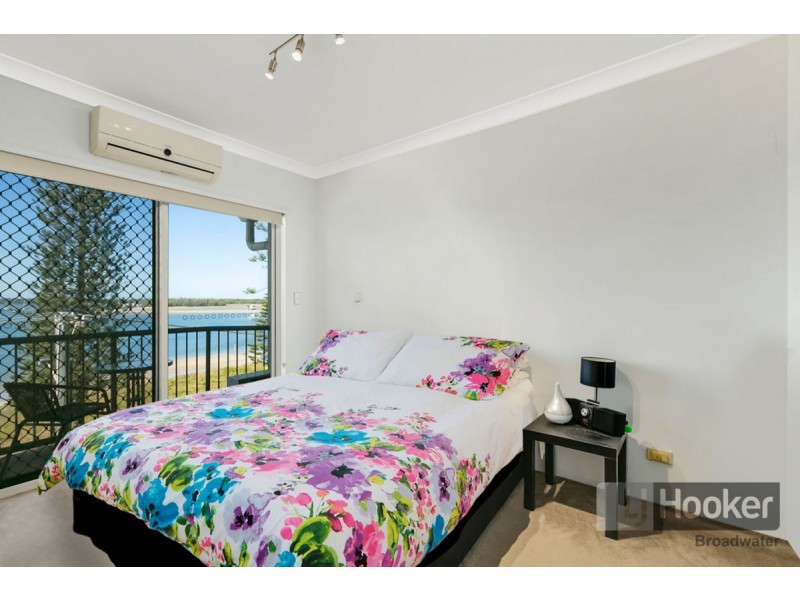 1C/522 Marine Parade, Biggera Waters QLD 4216