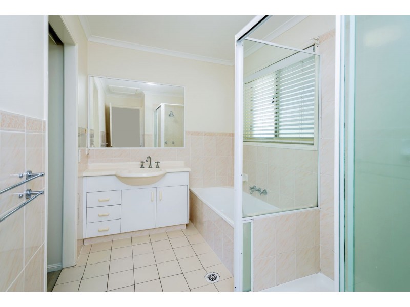 10/402 Pine Ridge Road, Coombabah QLD 4216