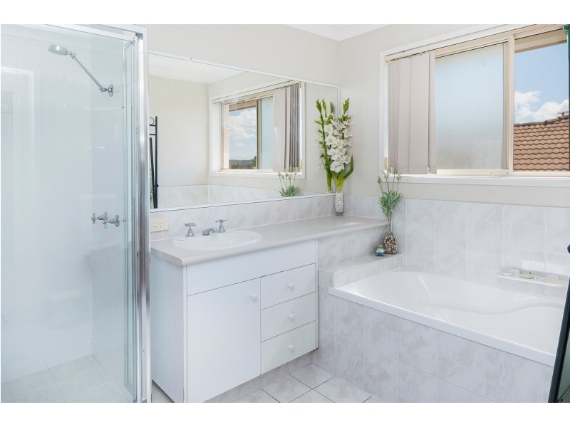 212 Napper Road, Parkwood QLD 4214