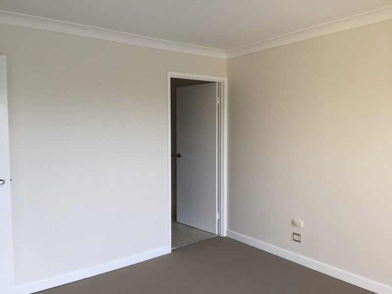 1/112 Bayview Street, Runaway Bay QLD 4216