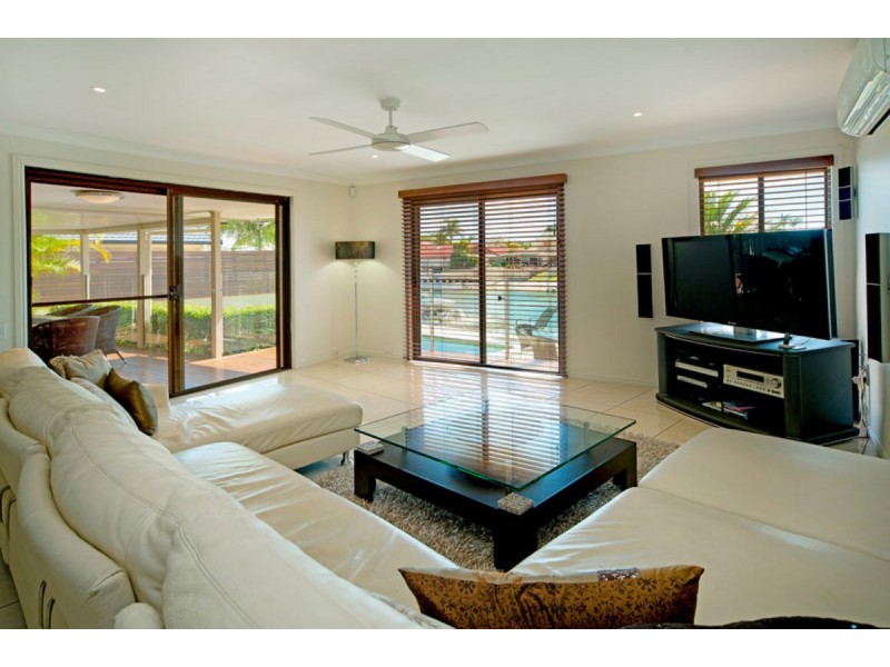 5 Seabreeze Street, Paradise Point QLD 4216