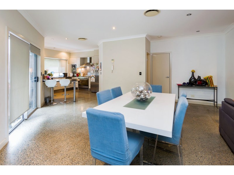 1/151 Bayview Street, Runaway Bay QLD 4216